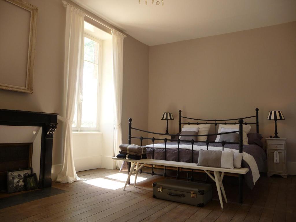 Domaine De Savigny Bed & Breakfast Saint-Saulge Стая снимка